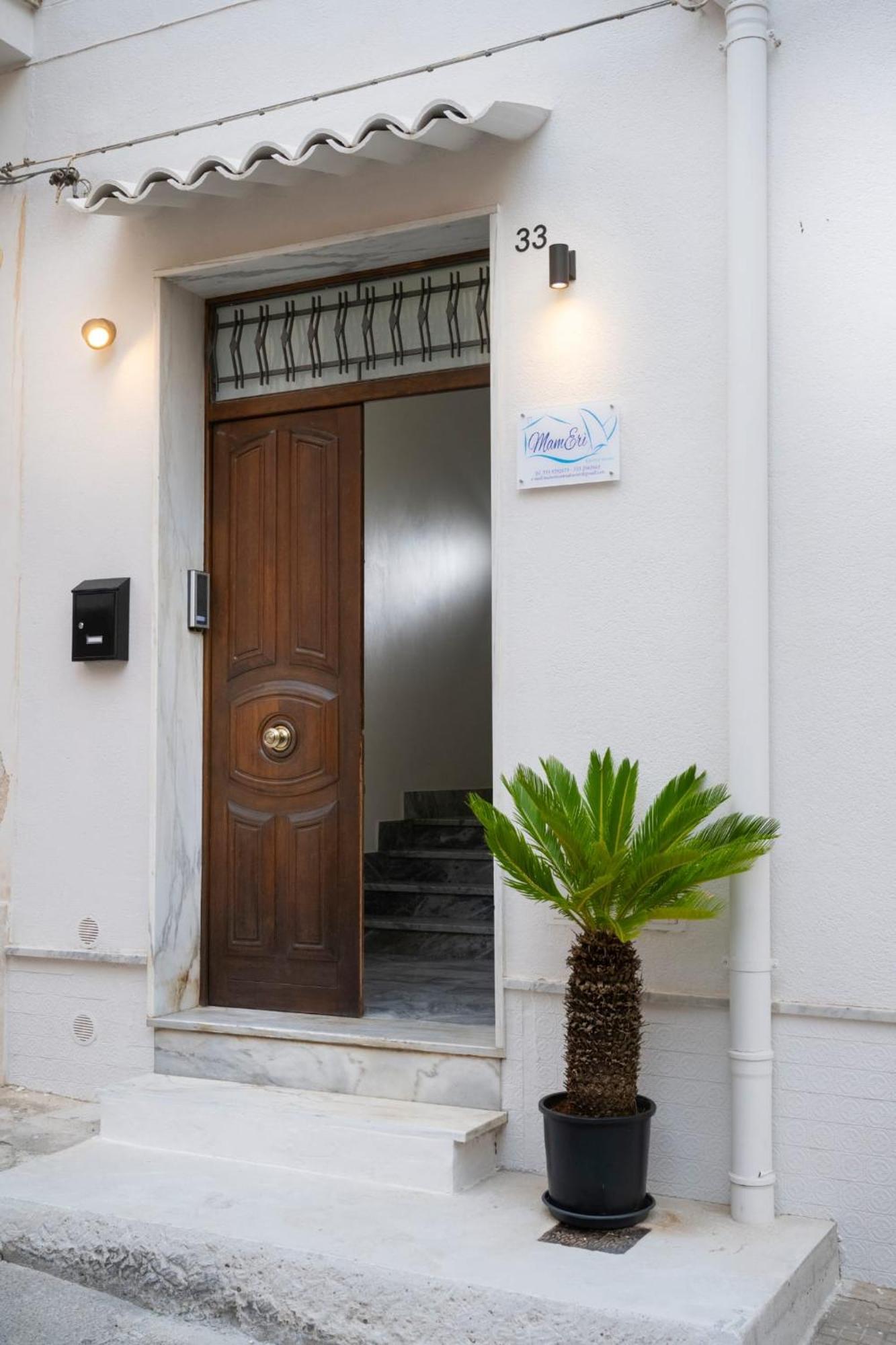 Mameri Central Rooms กัสเตลลัมมาเร เดล โกลโฟ ภายนอก รูปภาพ